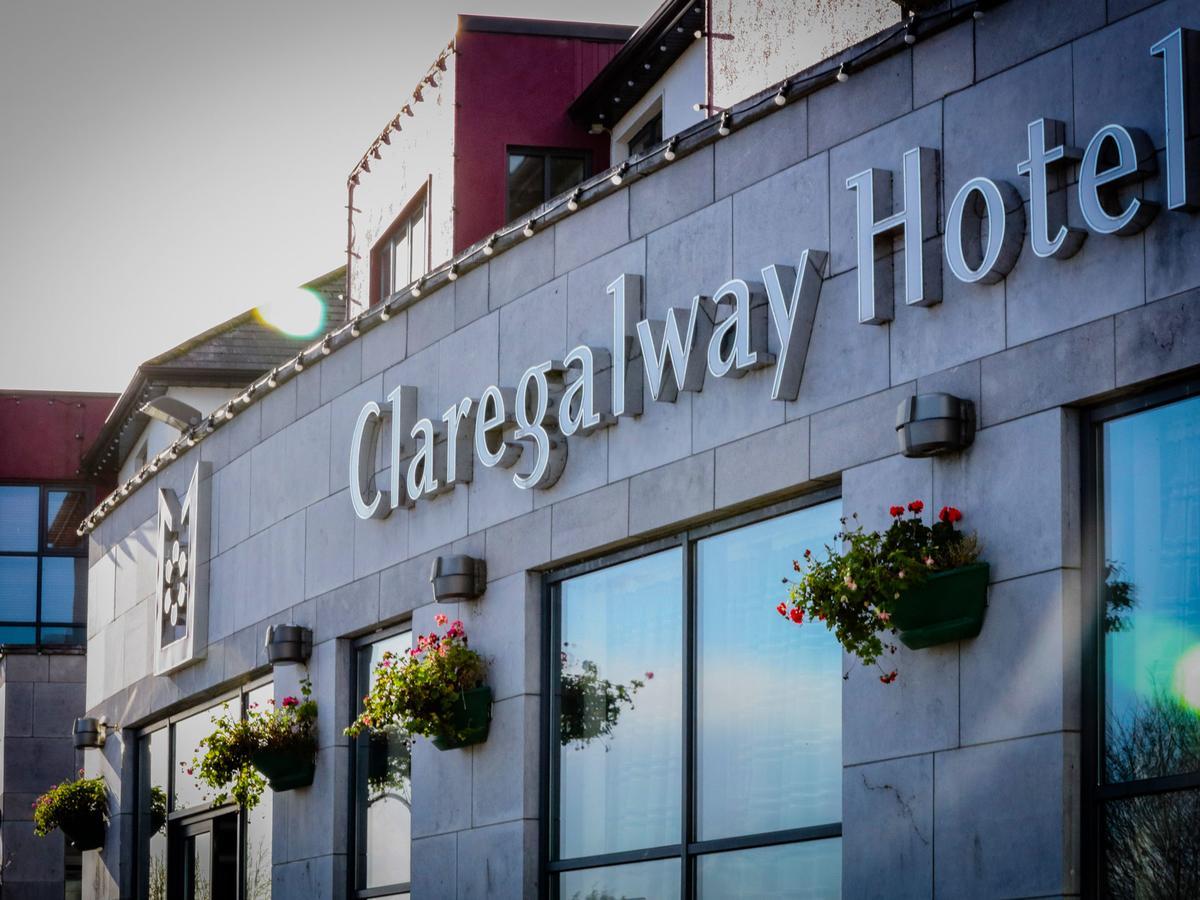 Claregalway Hotel Exterior photo